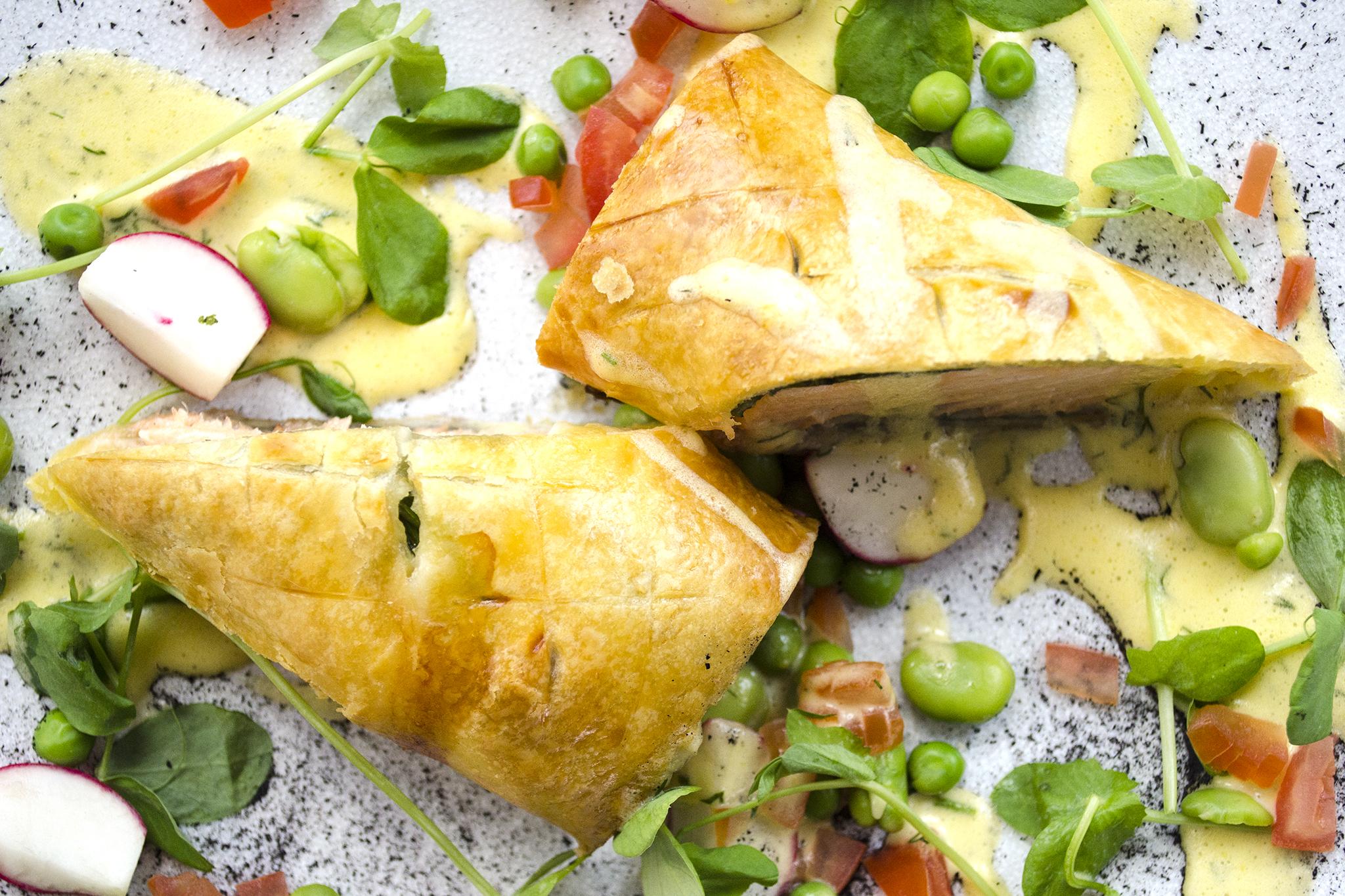 ホテル ザ ボーナム エディンバラ エクステリア 写真 A chicken and vegetable pie